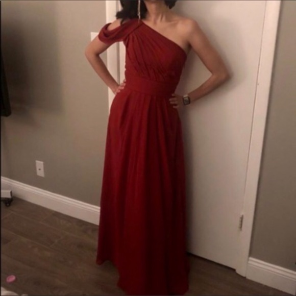 JJs House Burgundy Chiffon One shoulder maxi 16 - Picture 2 of 9